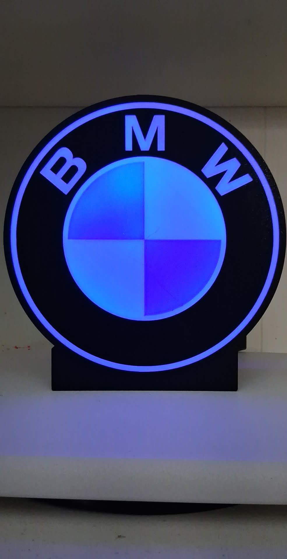 BMW LED light box – custom 3D printed – Lit Layer Creations
